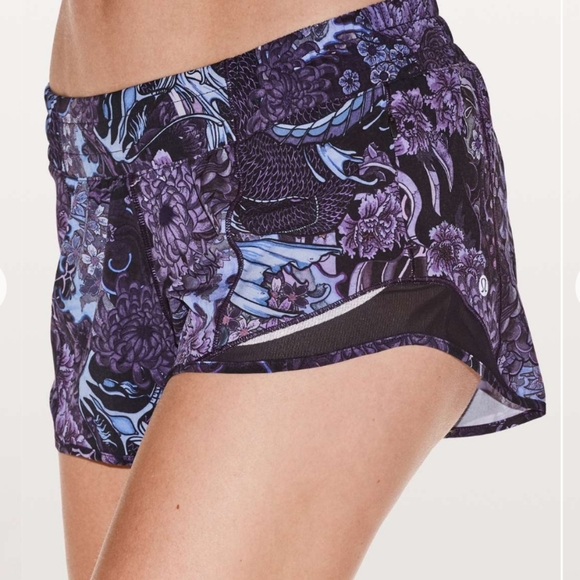 lululemon hotty hot short ii